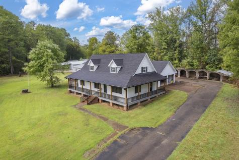 9475 Highway 100 Scotts Hill TN 38374