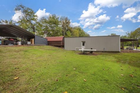 9475 Highway 100 Scotts Hill TN 38374