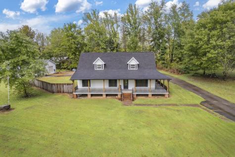9475 Highway 100 Scotts Hill TN 38374