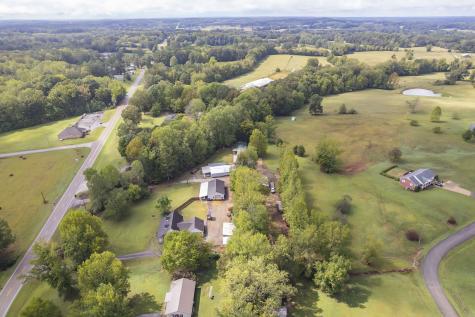 9475 Highway 100 Scotts Hill TN 38374