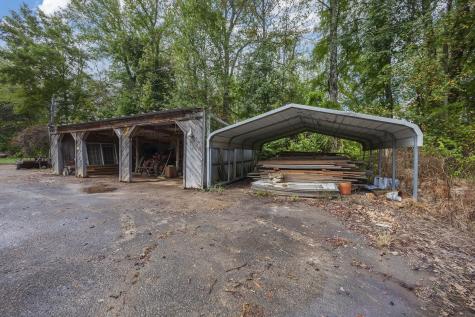 9475 Highway 100 Scotts Hill TN 38374