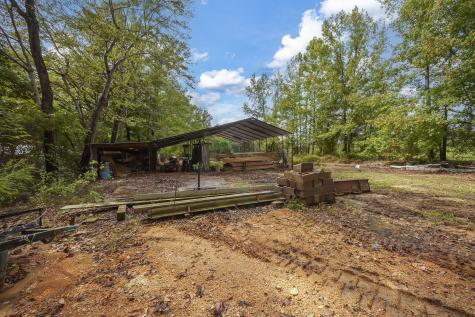 9475 Highway 100 Scotts Hill TN 38374