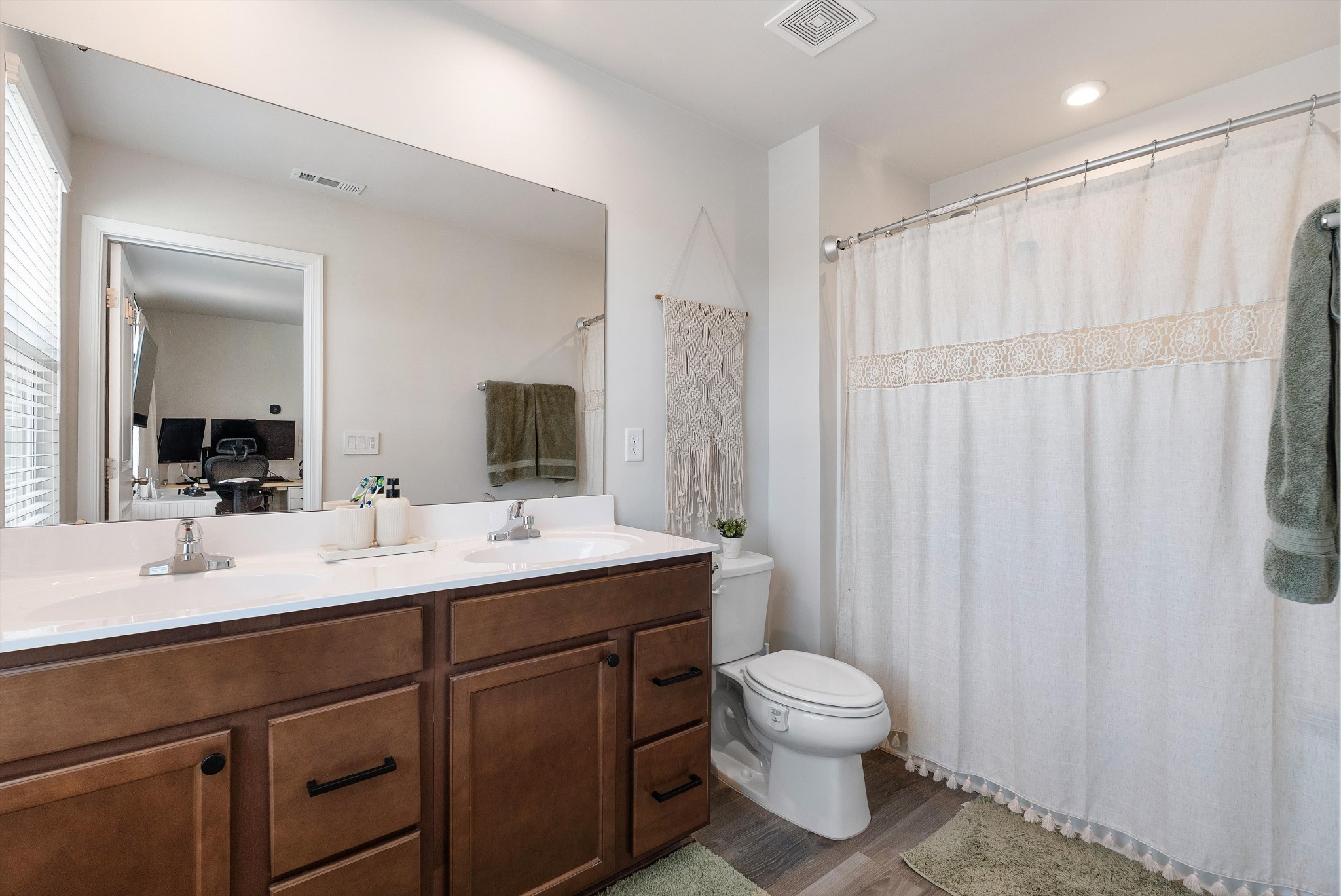 2325 Burnwick Grove Spring Hill TN 37174