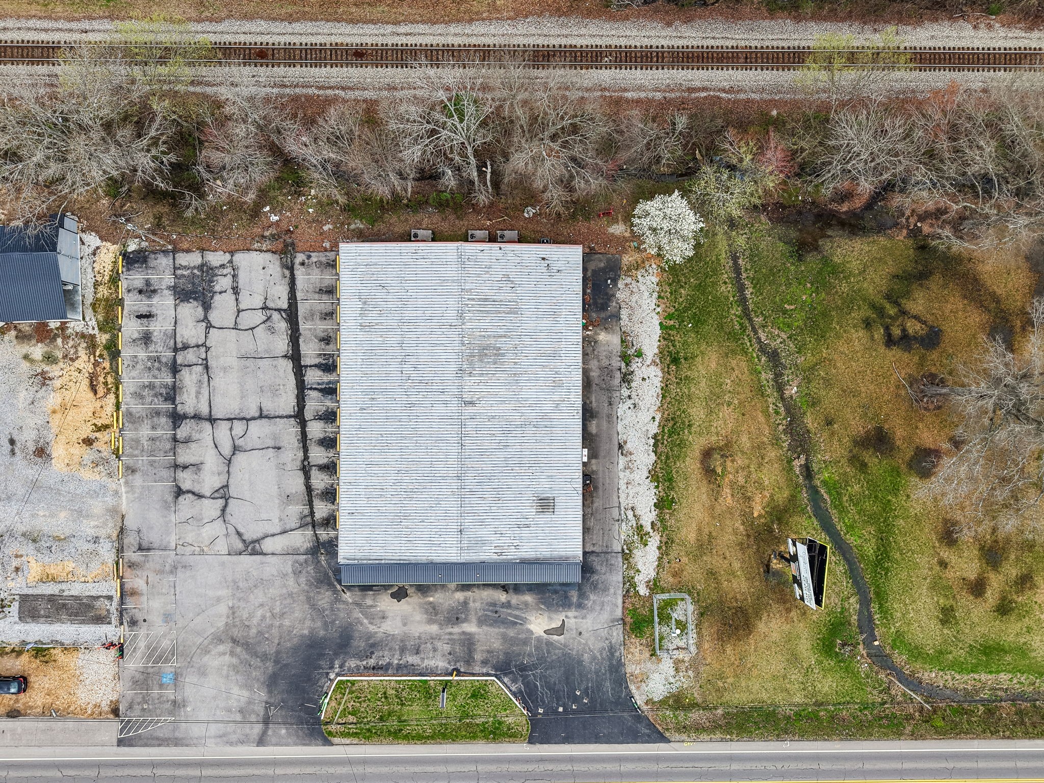 9090 Us Highway 70, E Mc Ewen TN 37101
