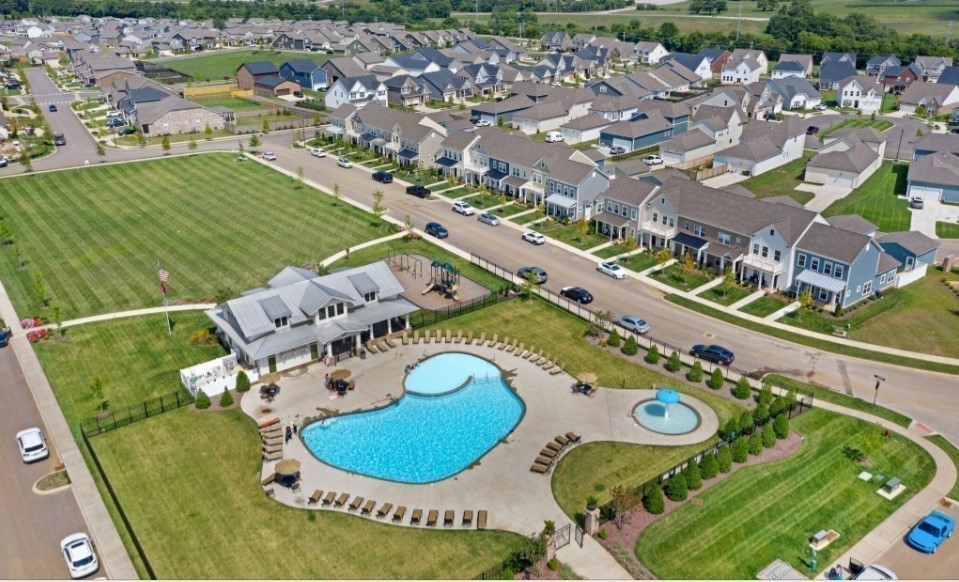 204 Phillips Bend Spring Hill TN 37174