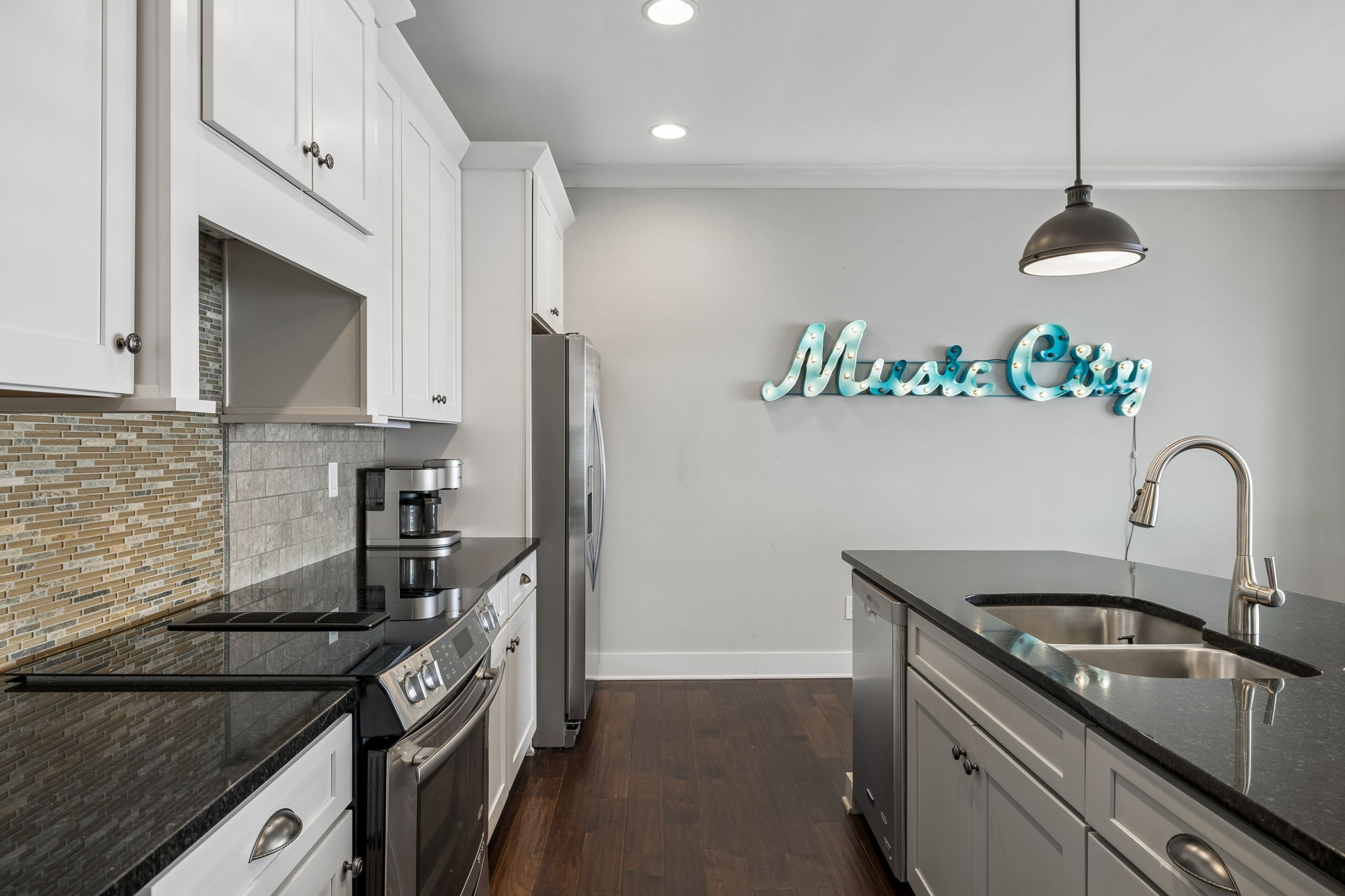 1722C 14th Ave, S Nashville TN 37212
