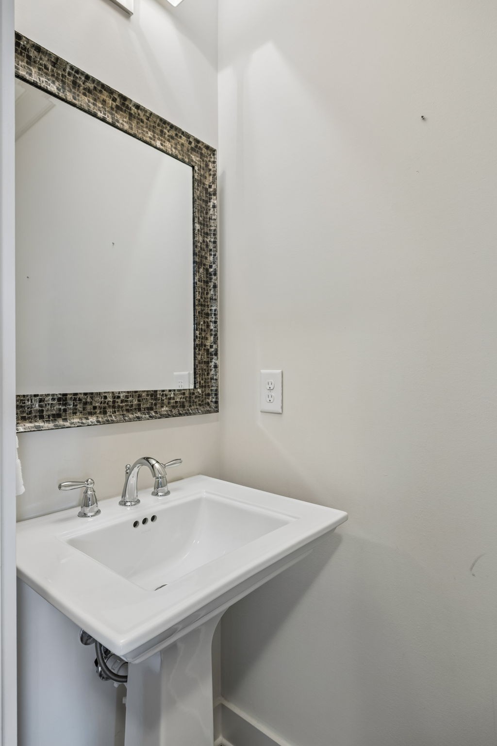 1722C 14th Ave, S Nashville TN 37212
