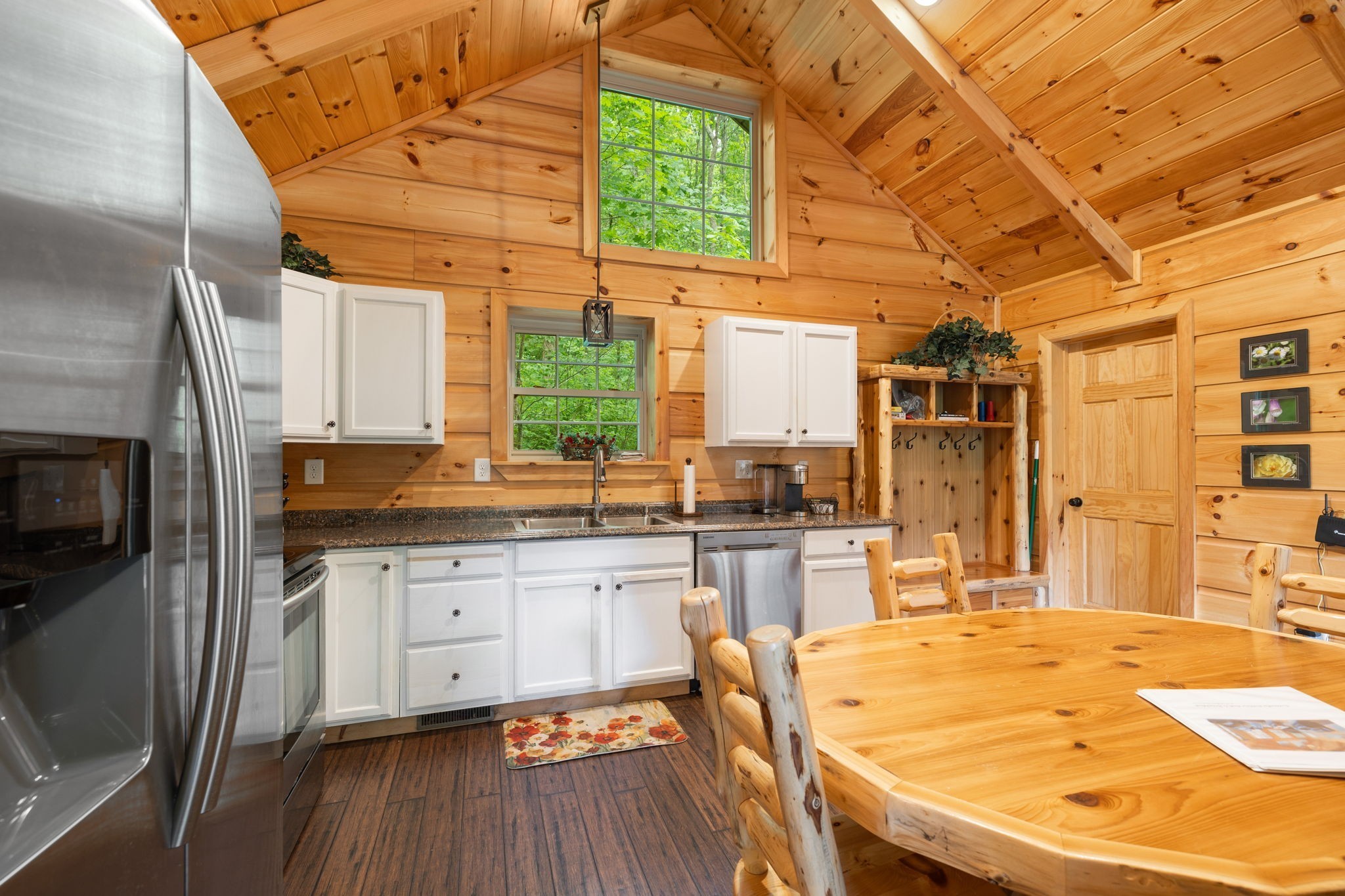 28 Bussell Lane Gordonsville TN 38563