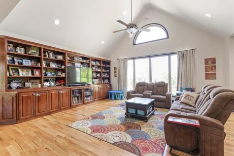 2266 S Main Street Lobelville TN 37097