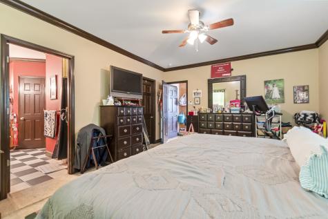 2266 S Main Street Lobelville TN 37097