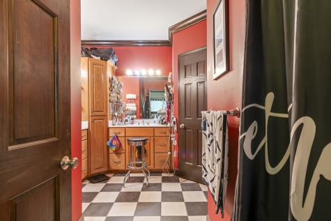 2266 S Main Street Lobelville TN 37097