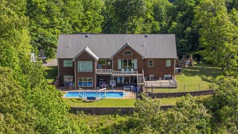 2266 S Main Street Lobelville TN 37097