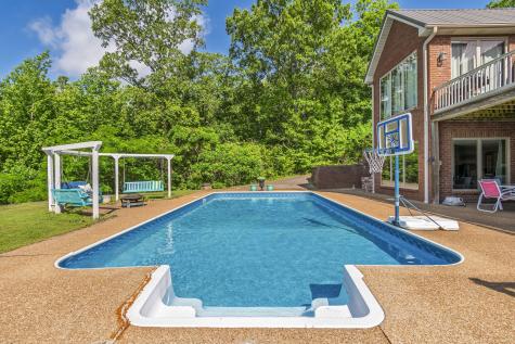 2266 S Main Street Lobelville TN 37097