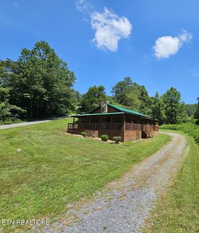 1999 E Mountain View Way Sevierville TN 37862