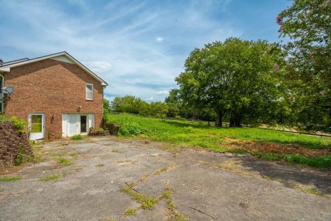 5016 Caney Sink Road Adams TN 37010