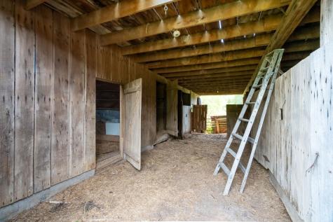 5016 Caney Sink Road Adams TN 37010