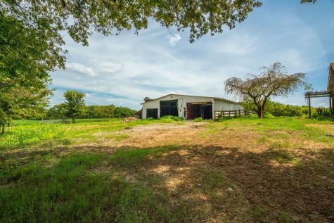 5016 Caney Sink Road Adams TN 37010