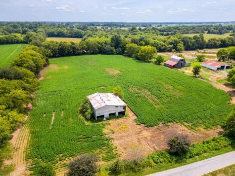 5016 Caney Sink Road Adams TN 37010