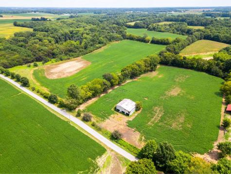 5016 Caney Sink Road Adams TN 37010