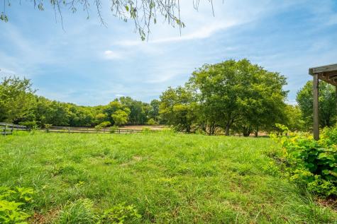 5016 Caney Sink Road Adams TN 37010
