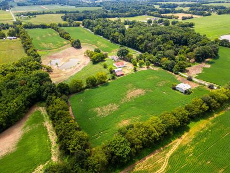 5016 Caney Sink Road Adams TN 37010