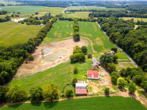 5016 Caney Sink Road Adams TN 37010