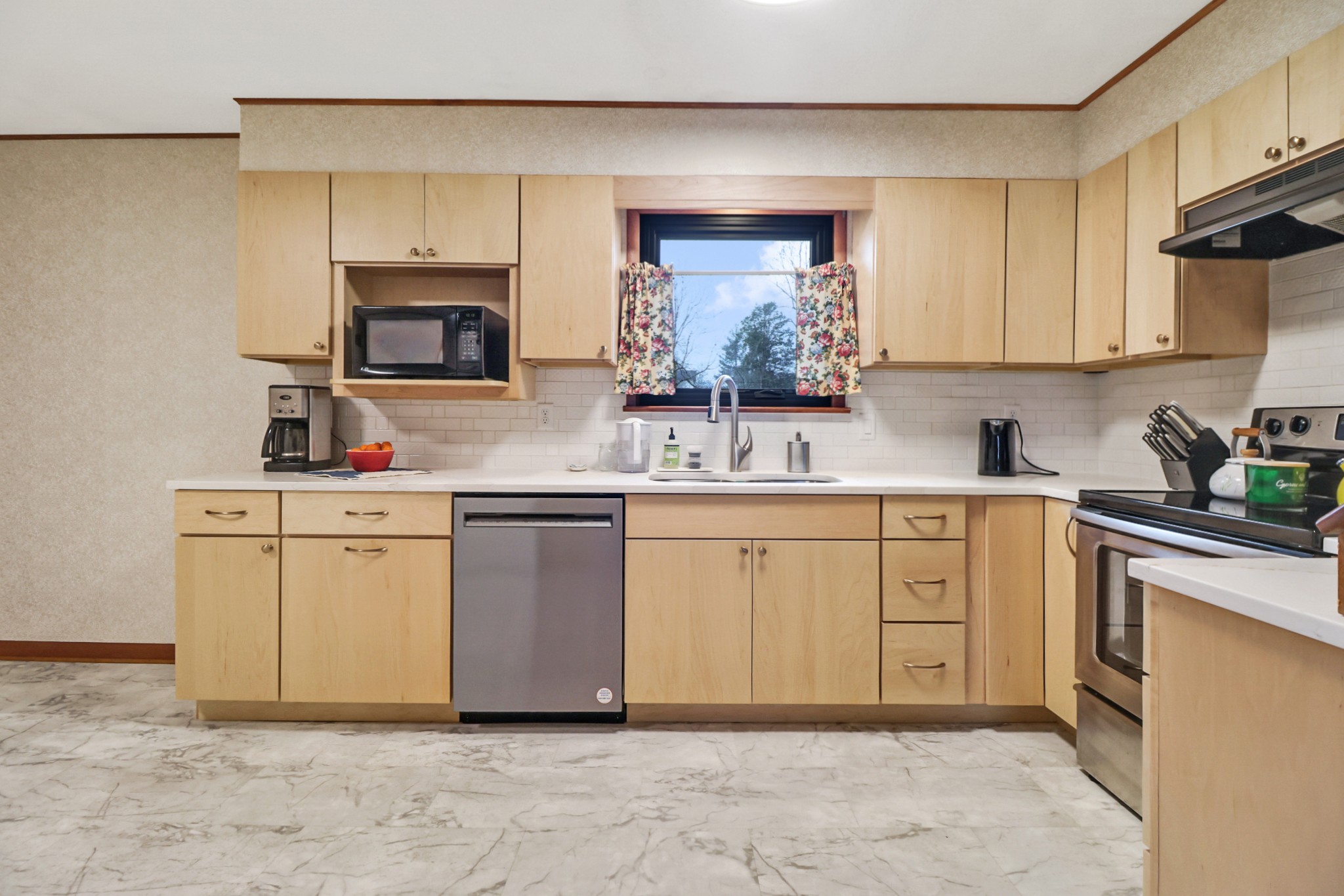 1209 Sequatchie Road Pikeville TN 37367