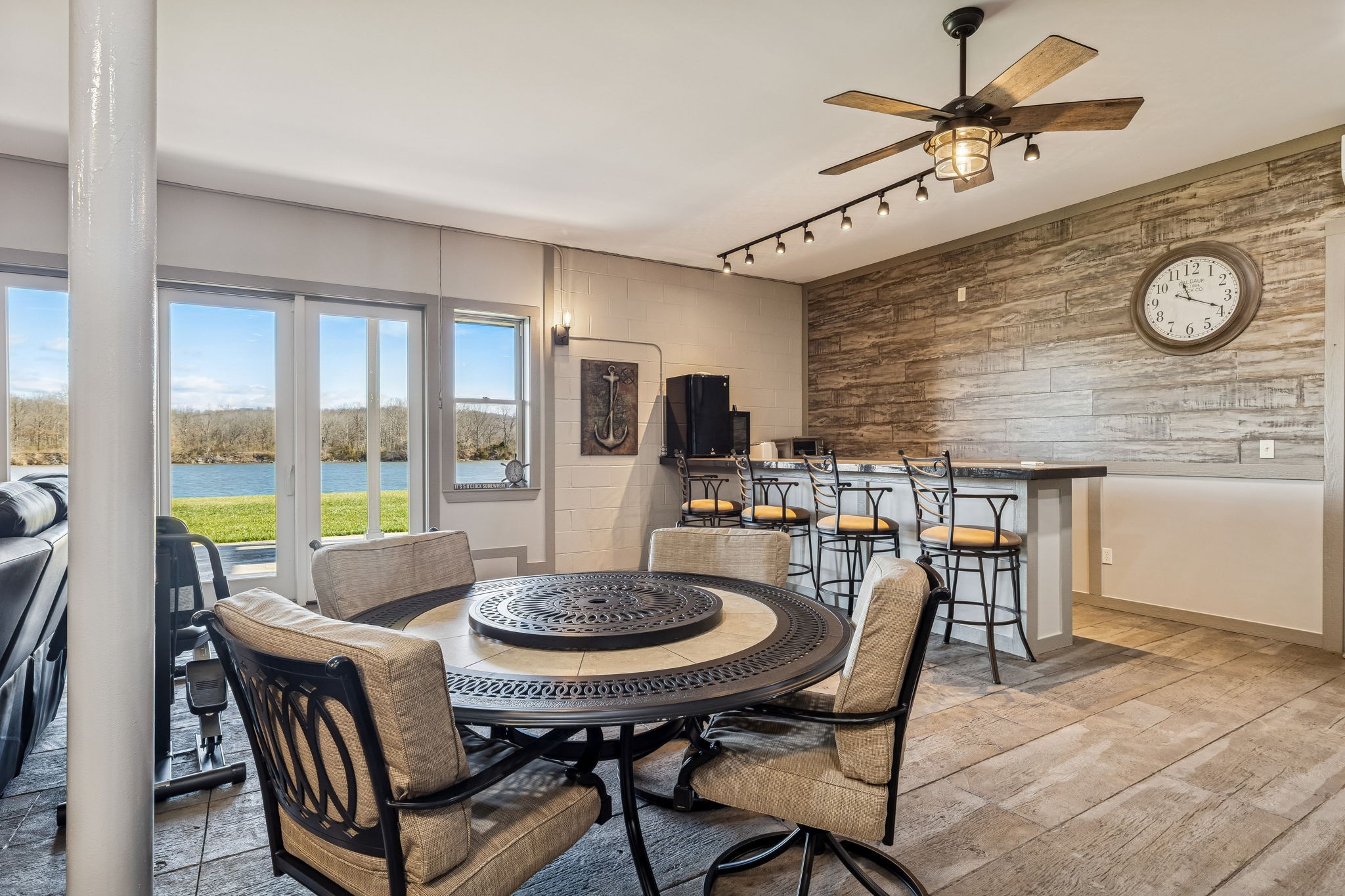 185 Shoals Landing Ashland City TN 37015