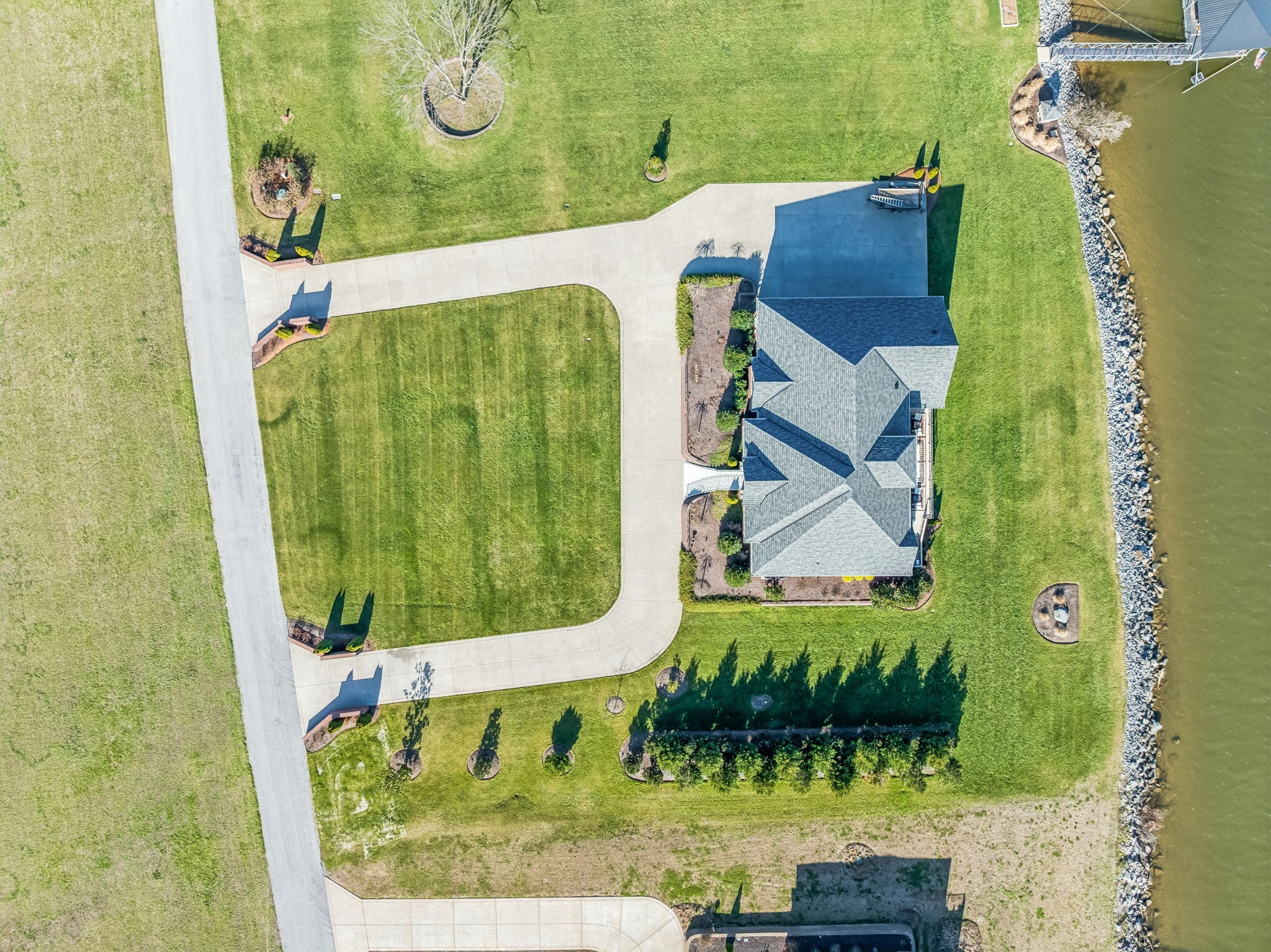 185 Shoals Landing Ashland City TN 37015