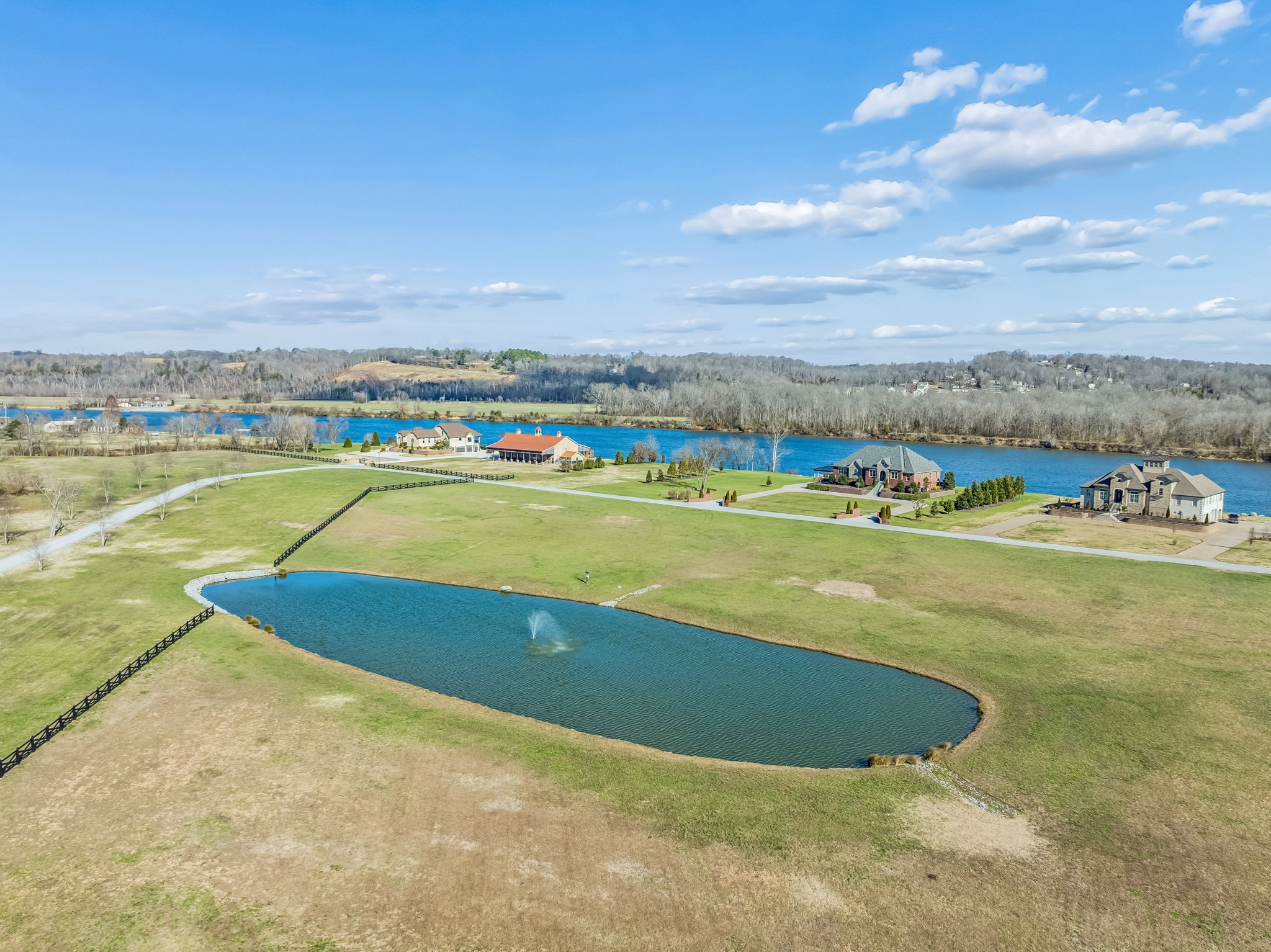 185 Shoals Landing Ashland City TN 37015