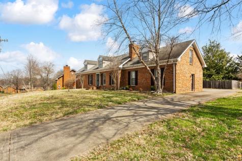 137 Paradise Drive Hendersonville TN 37075