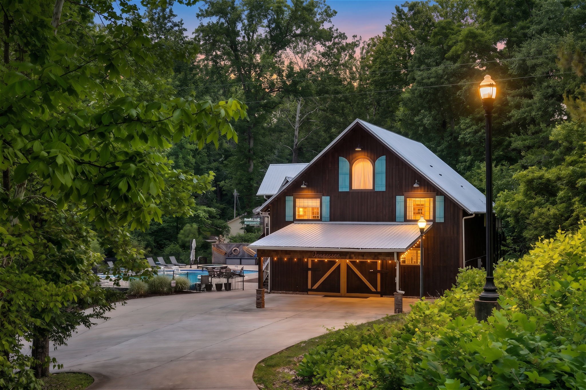7646 Highway 100 Bon Aqua TN 37025