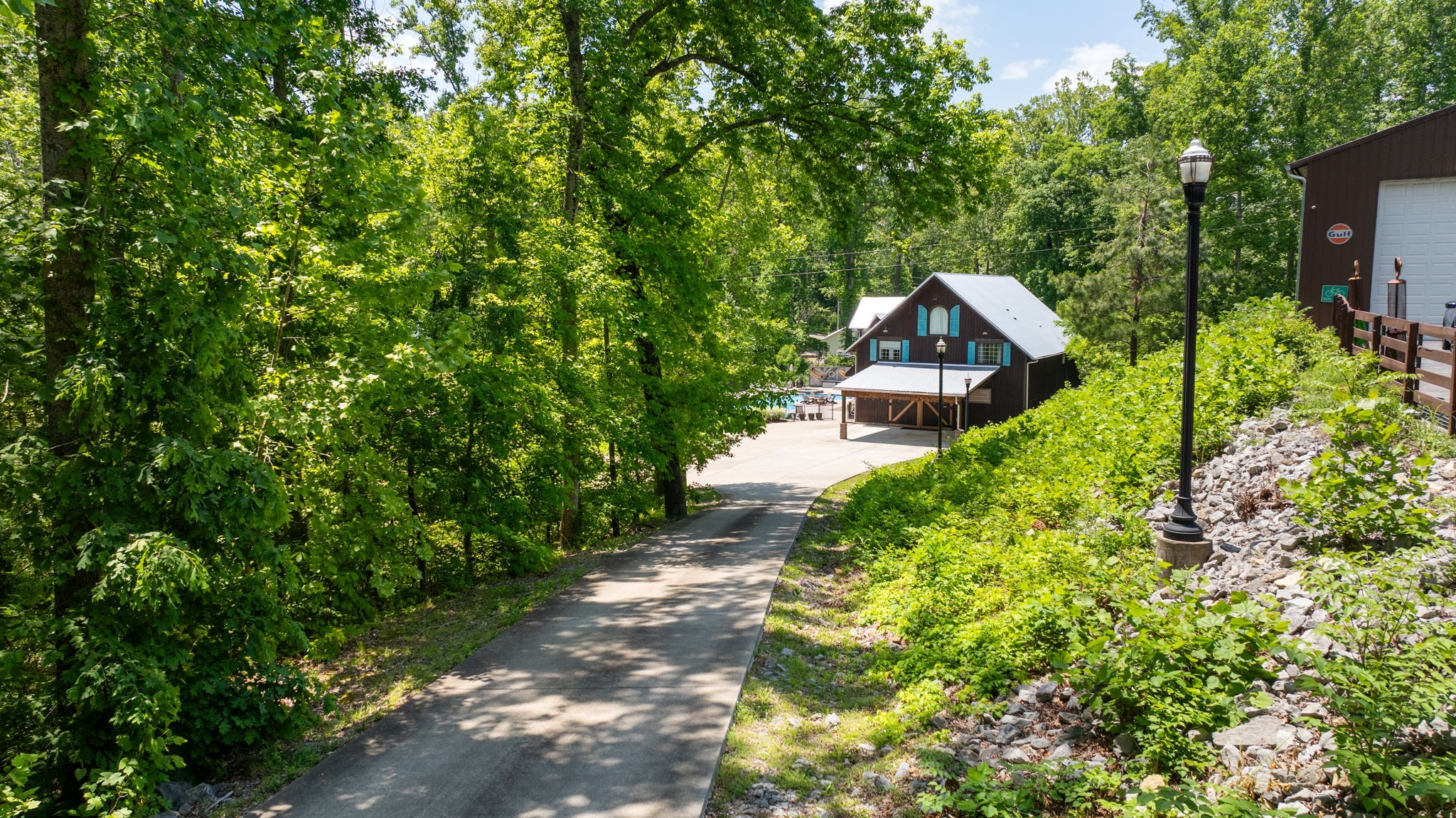 7646 Highway 100 Bon Aqua TN 37025