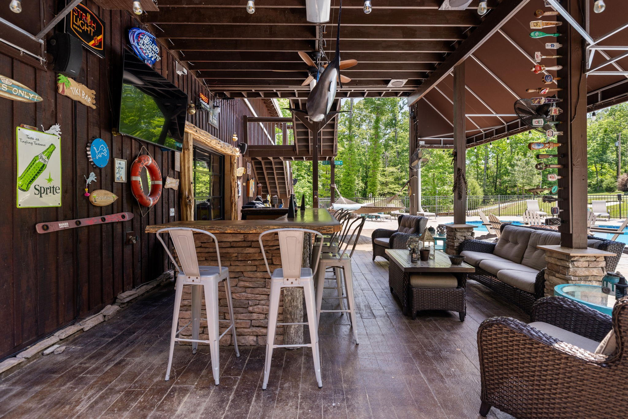 7646 Highway 100 Bon Aqua TN 37025