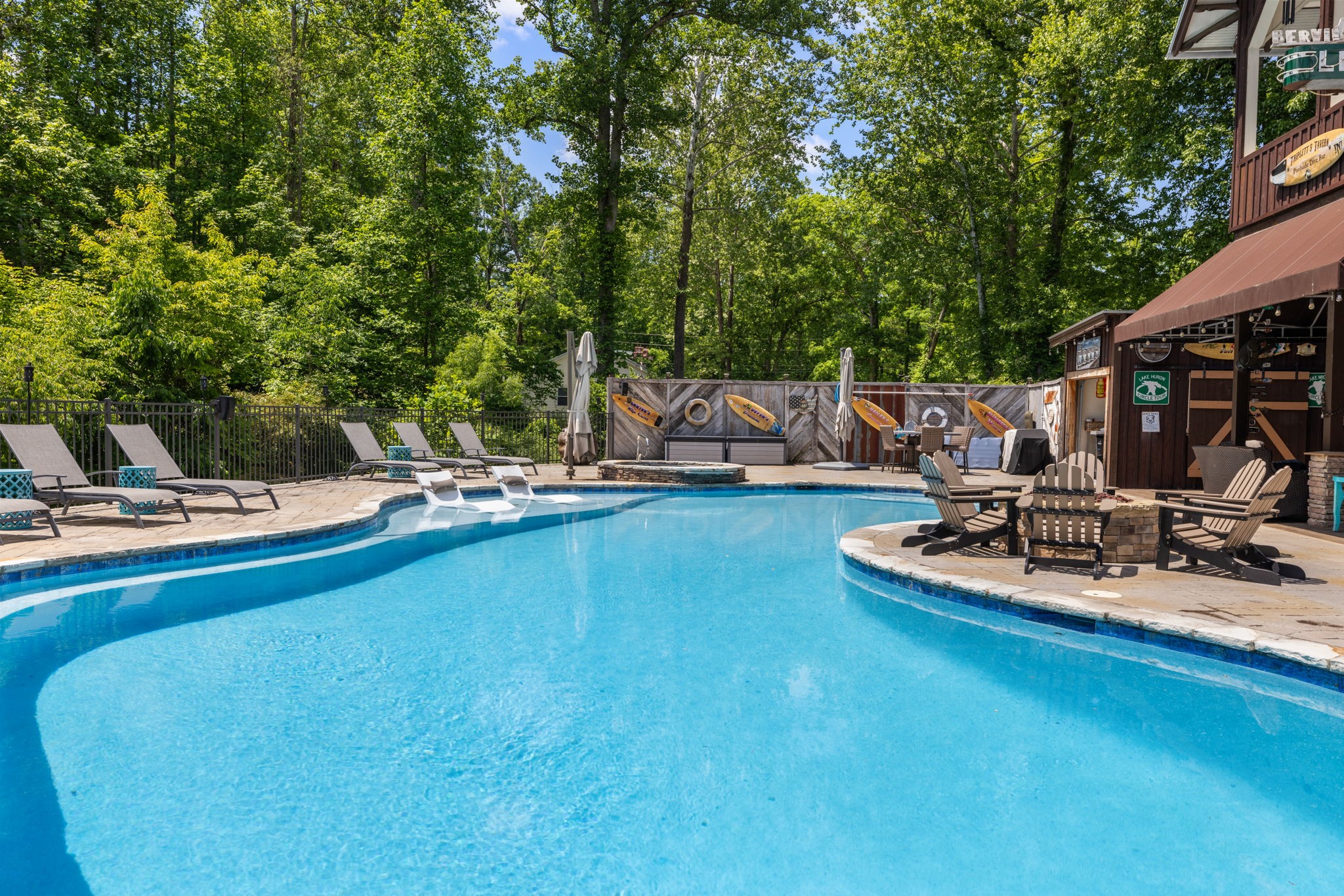 7646 Highway 100 Bon Aqua TN 37025
