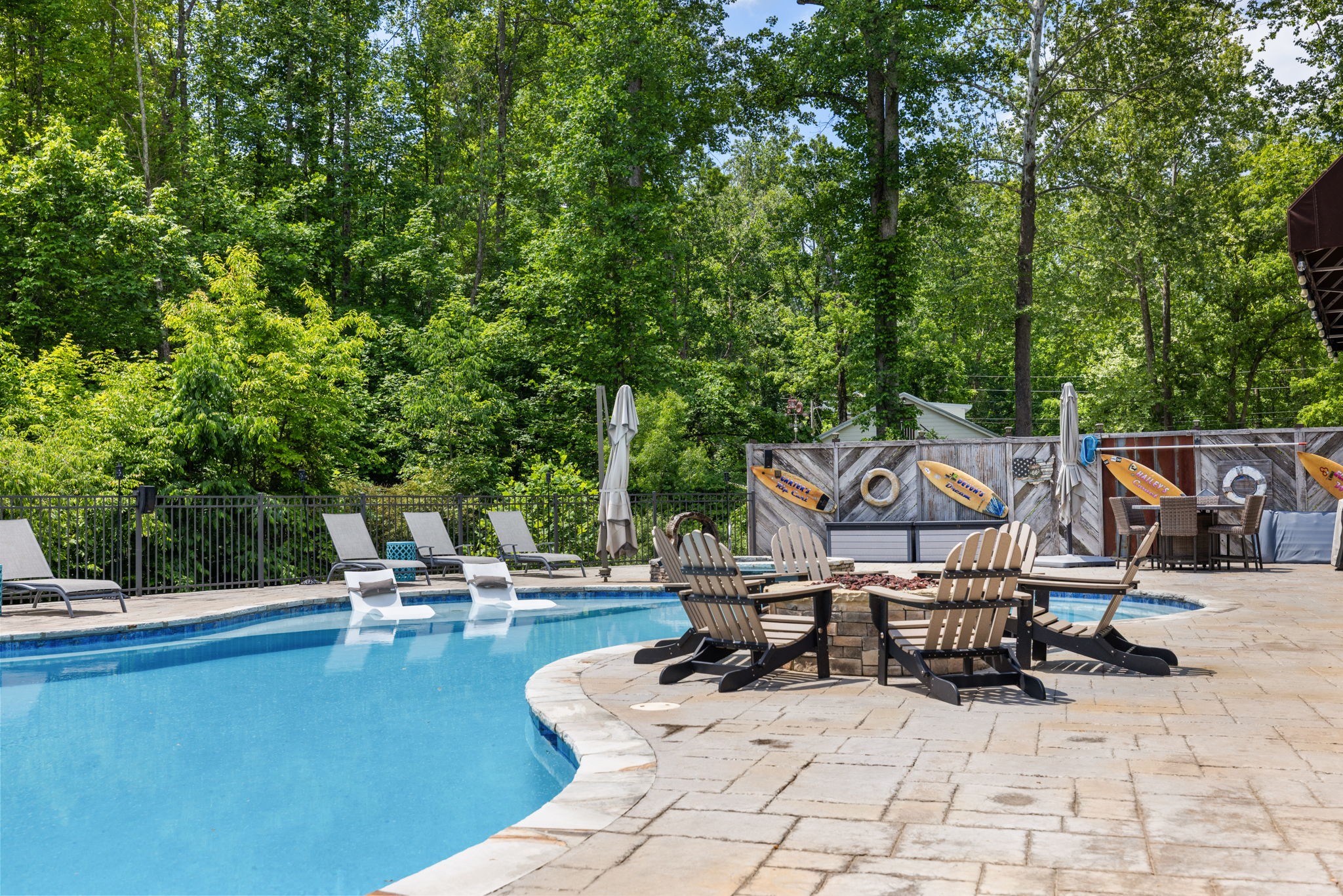 7646 Highway 100 Bon Aqua TN 37025