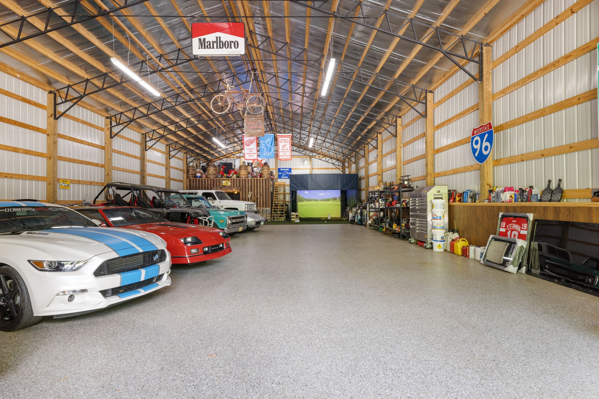 7646 Highway 100 Bon Aqua TN 37025