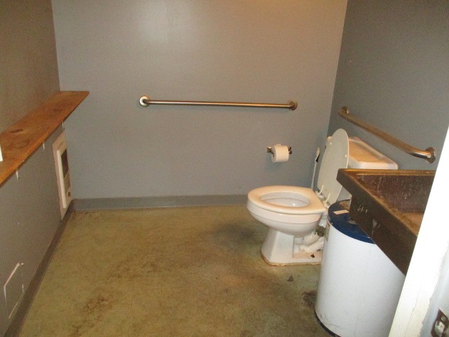 1126 Old Highway 109, N Gallatin TN 37066