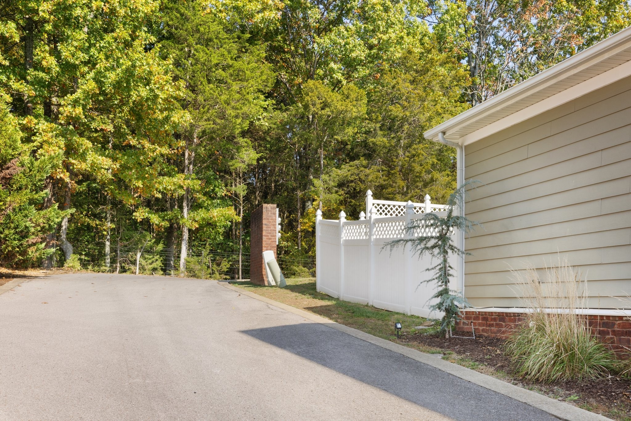 914 Loxley Drive Nashville TN 37211