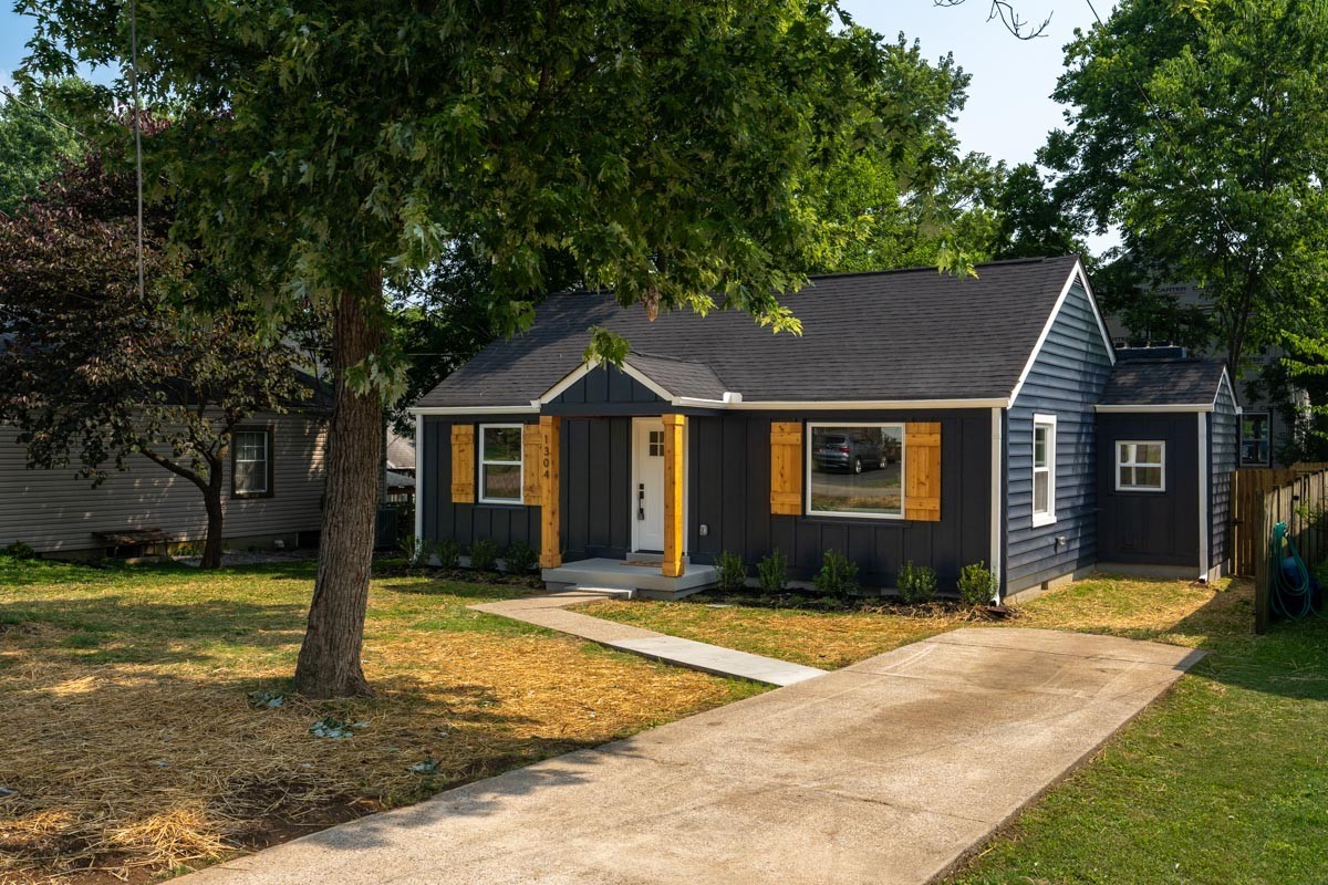 1304 Cardinal Avenue Nashville TN 37216