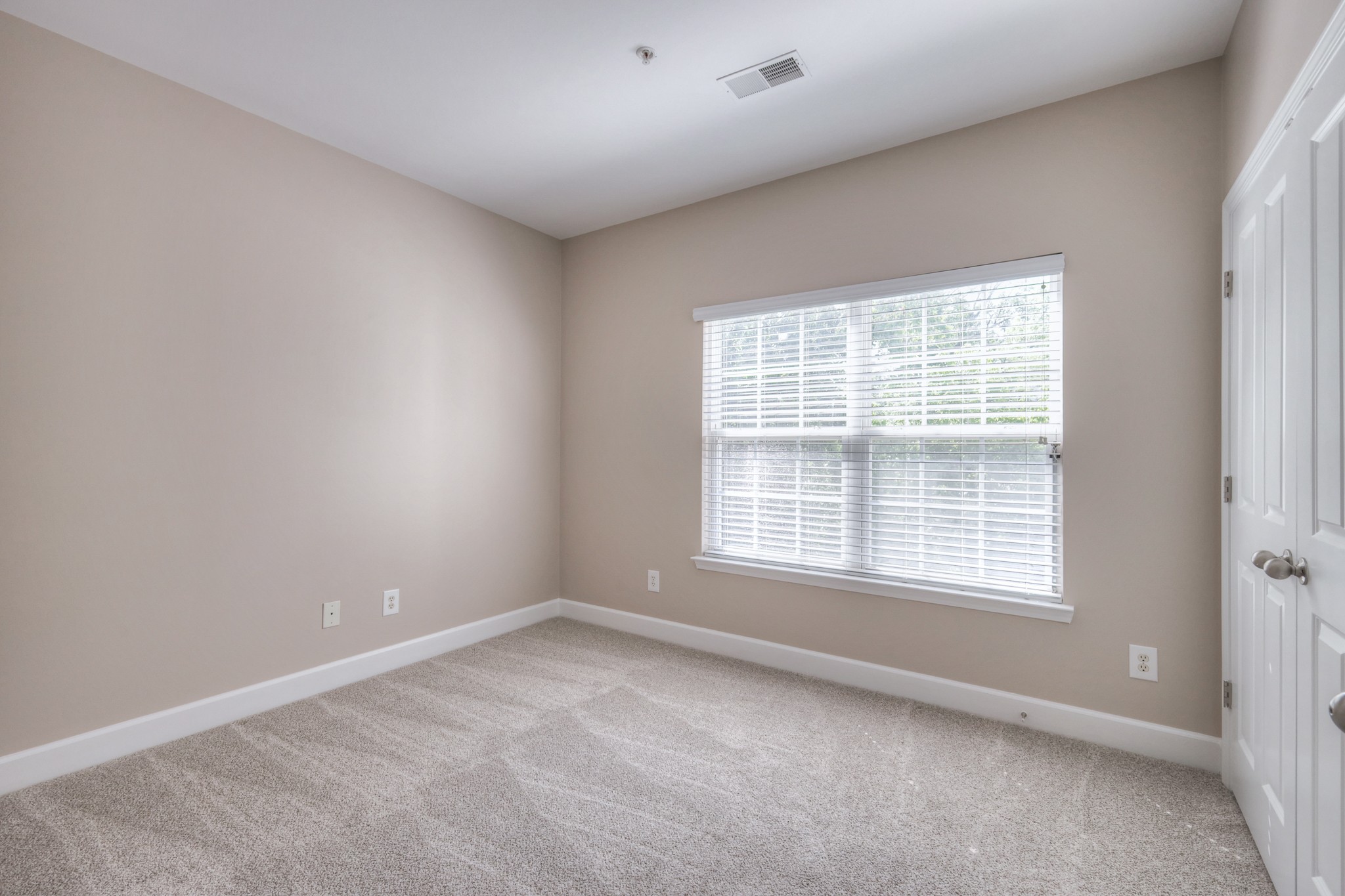 8043 Bienville Drive Nashville TN 37211