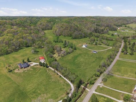 2621 Knob Creek Road Columbia TN 38401