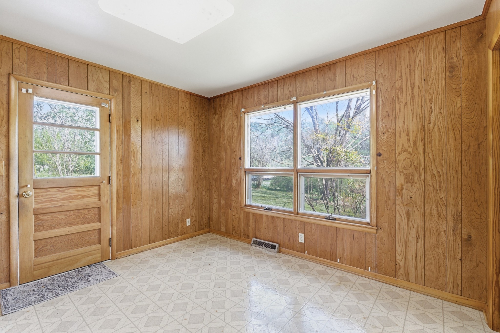 2621 Knob Creek Road Columbia TN 38401