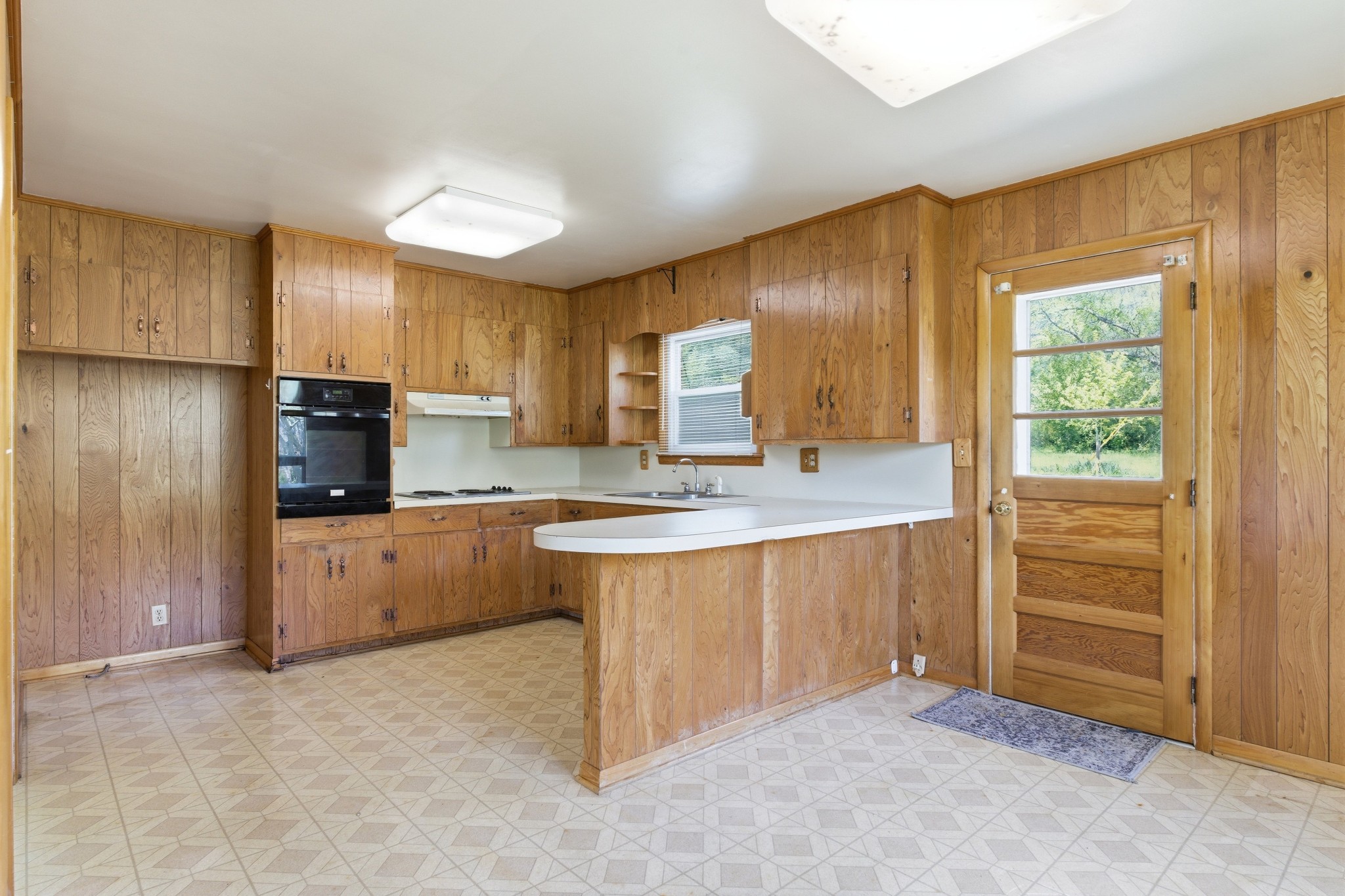 2621 Knob Creek Road Columbia TN 38401