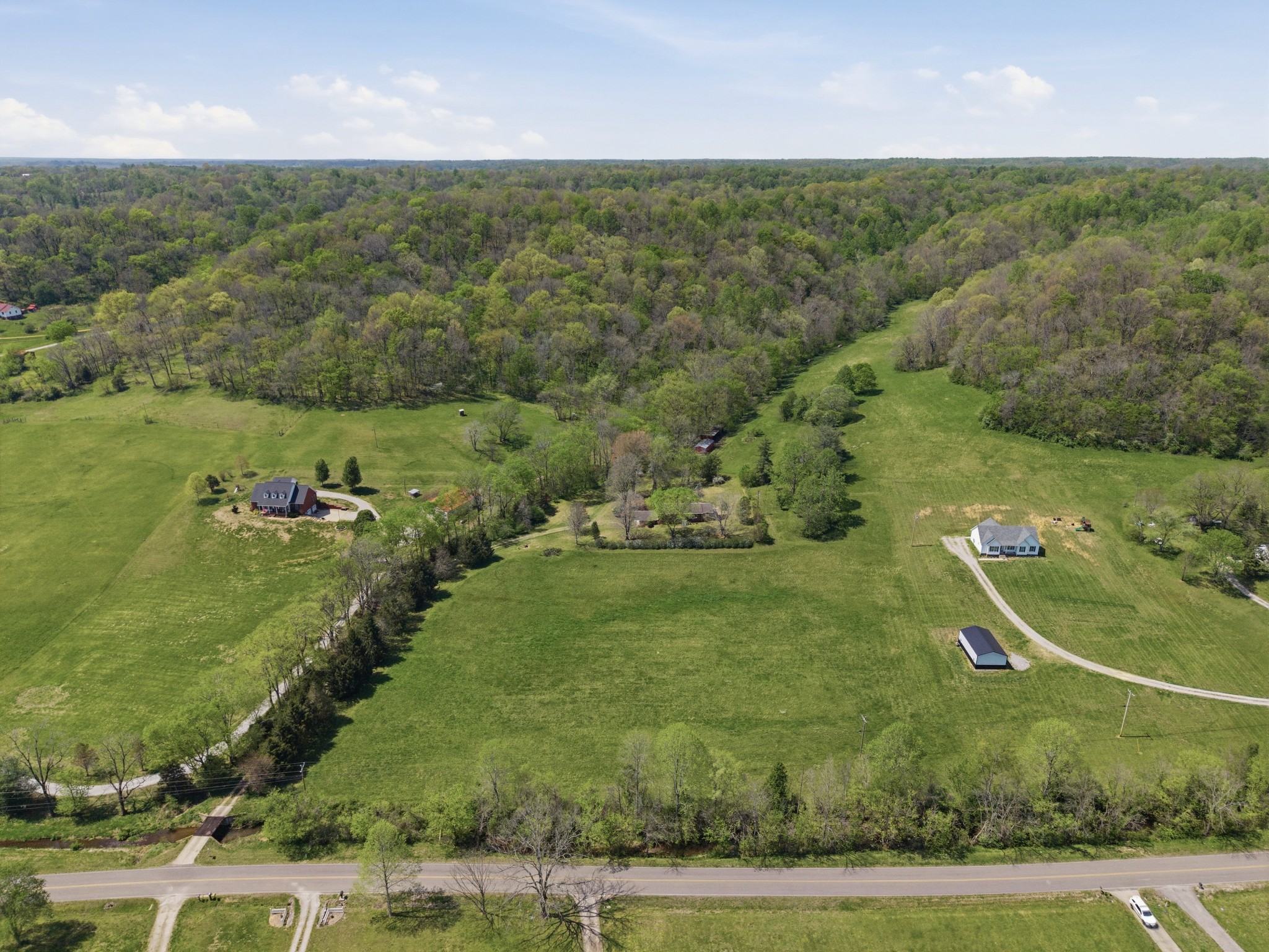 2621 Knob Creek Road Columbia TN 38401