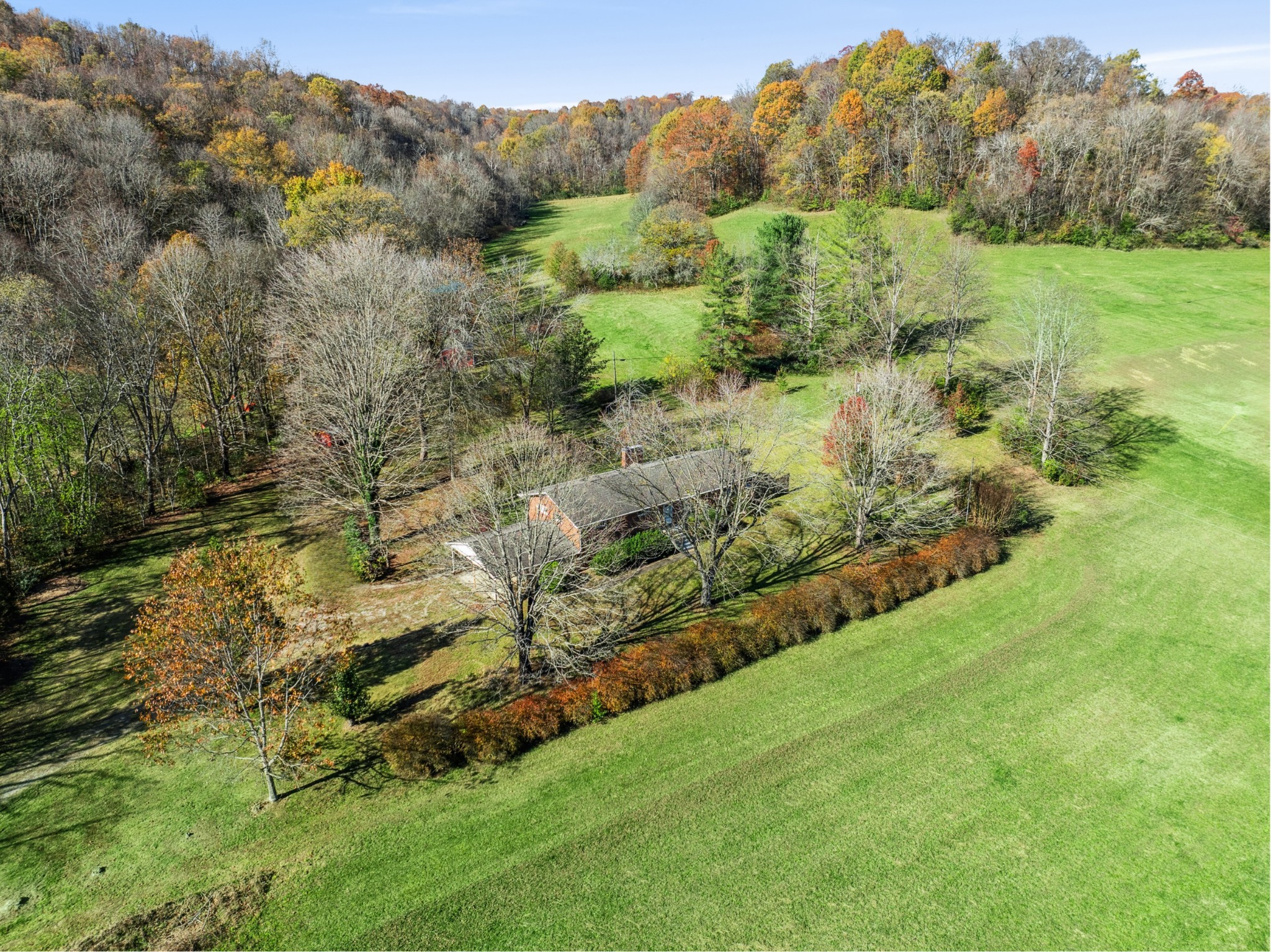 2621 Knob Creek Road Columbia TN 38401