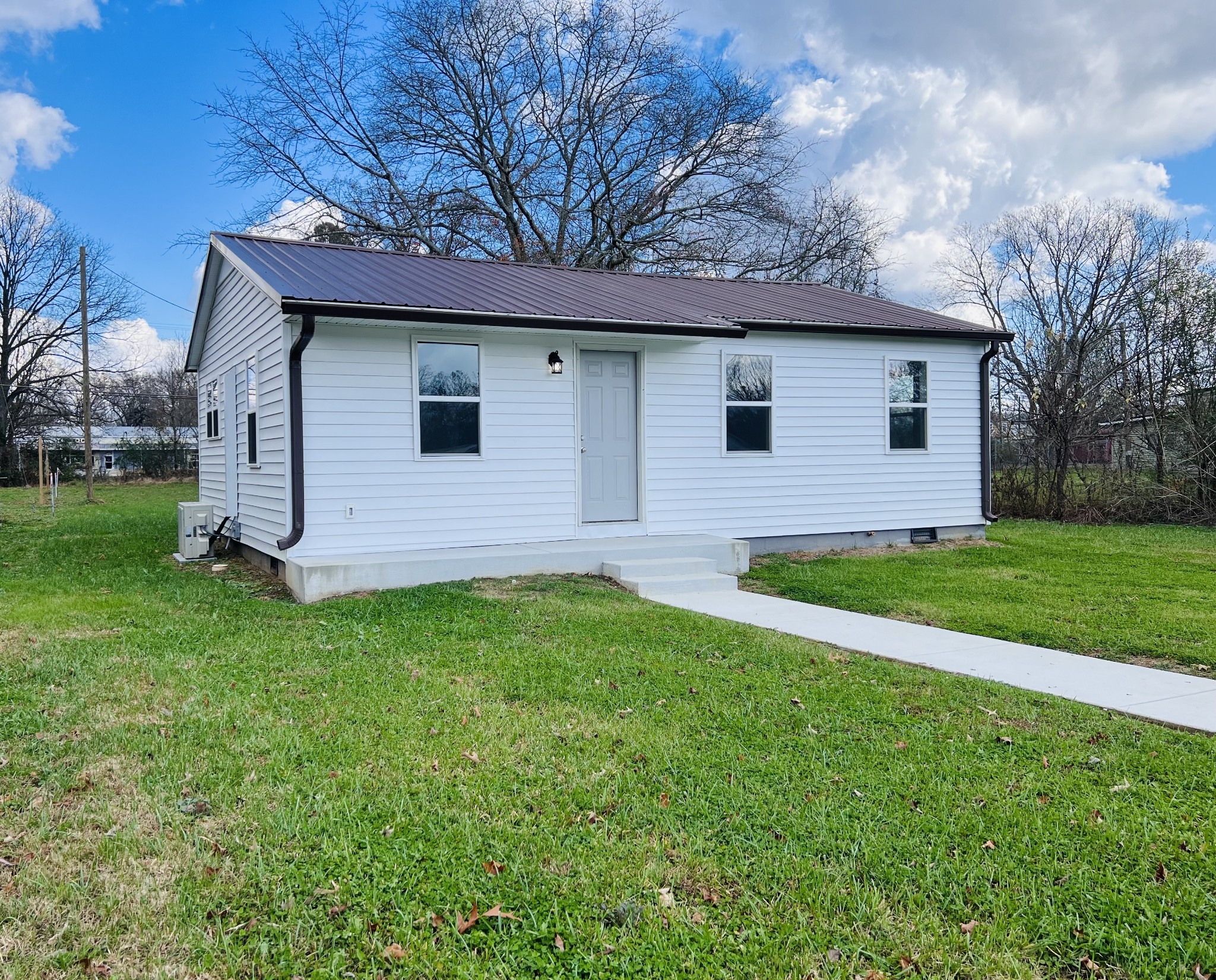 305 S Polk Street Tullahoma TN 37388