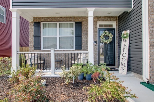 1637 Feather Road Lebanon TN 37090