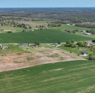 561 White Road Portland TN 37148