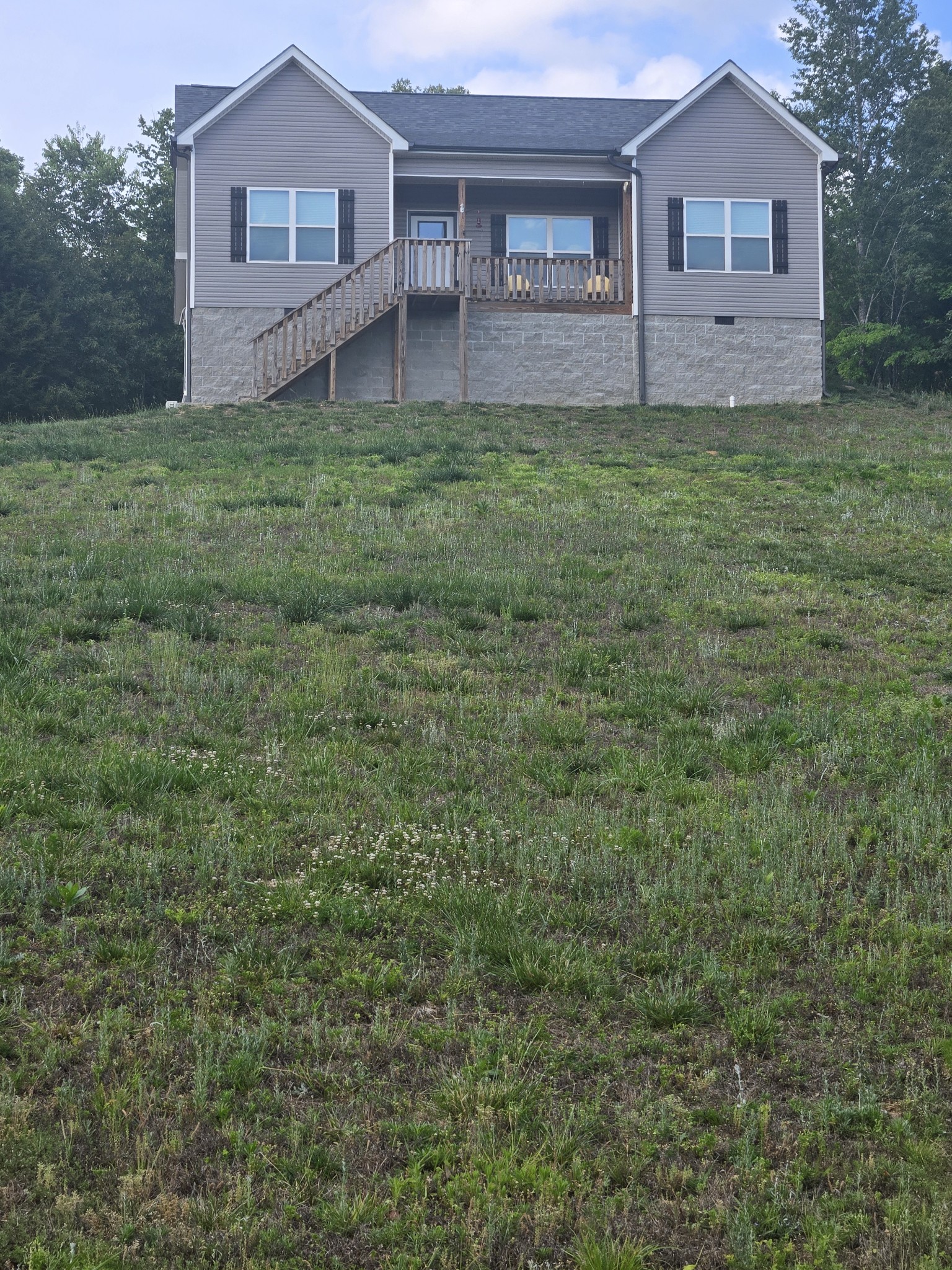 2650 N Hurricane Creek Road Mc Ewen TN 37101